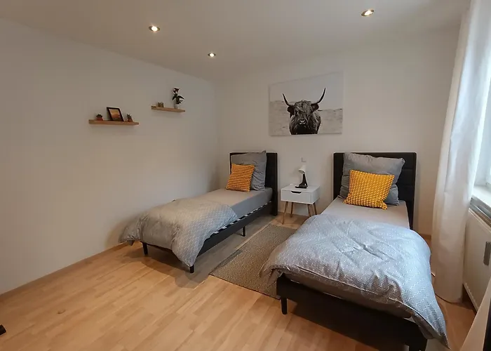 Altdorf Zentral 3, Stadtnaehe Nbg, 2 Bedroom 4 Pers דירה