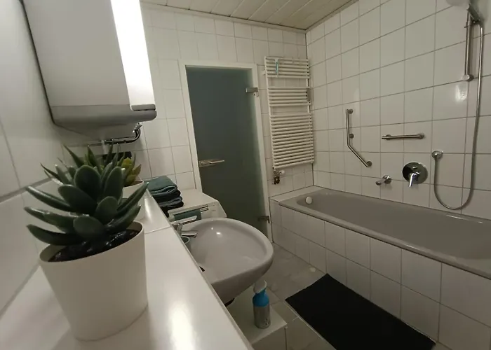 Altdorf Zentral 3, Stadtnaehe Nbg, 2 Bedroom 4 Pers דירה